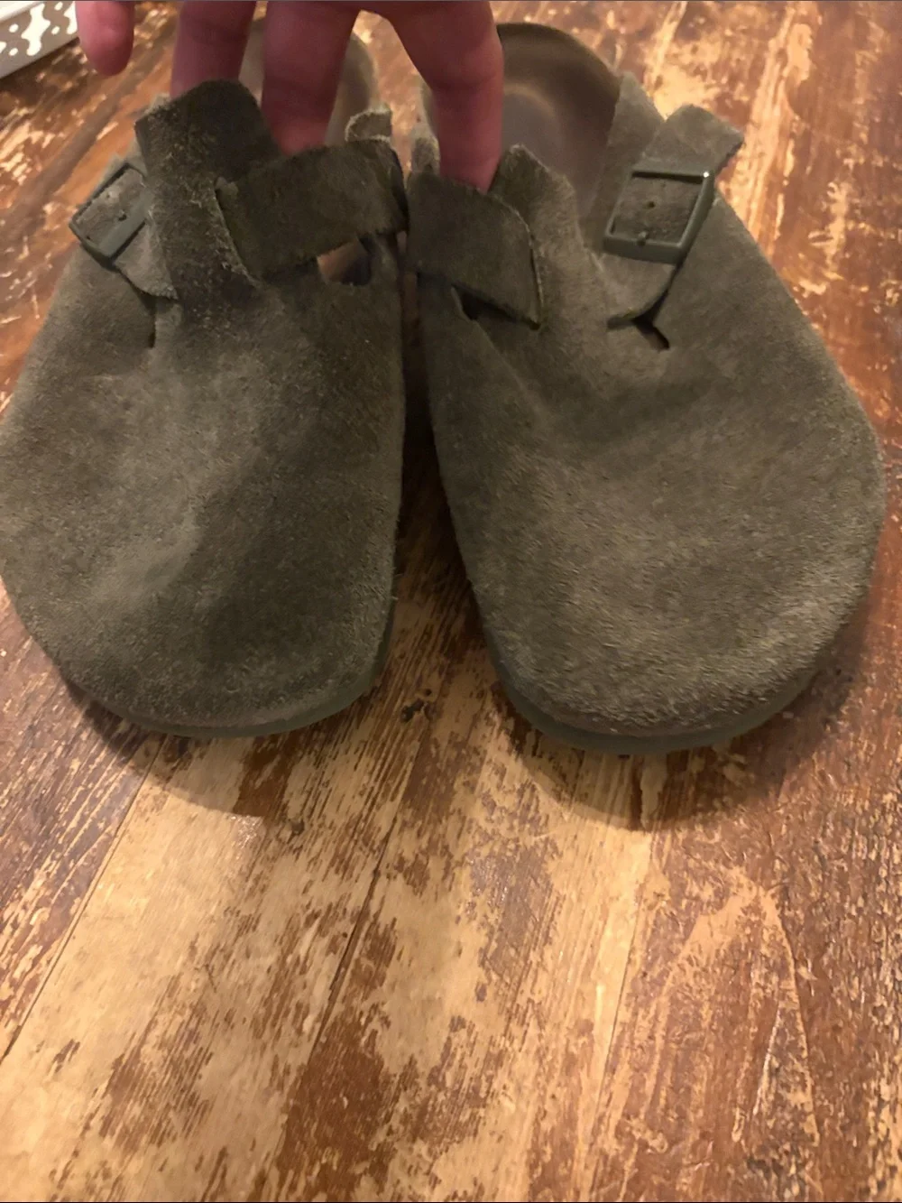 Birkenstock Kids Suede Clogs in Olive